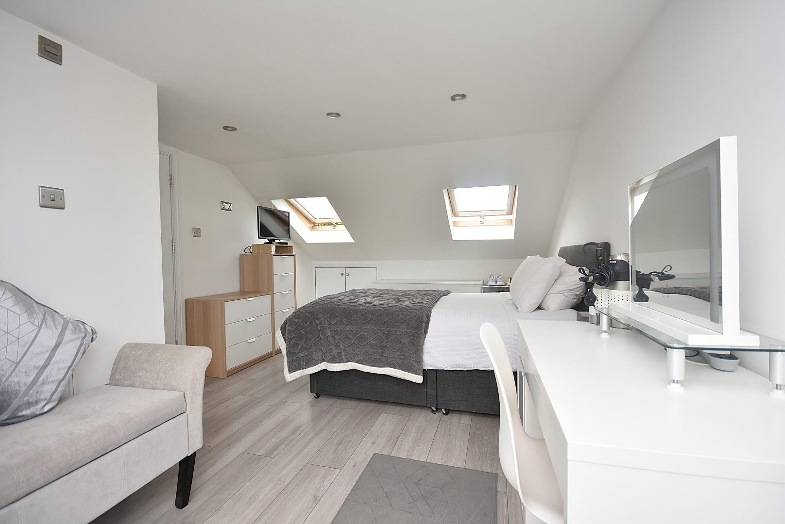 70 Conybeare Road, Sully, CF64 5US